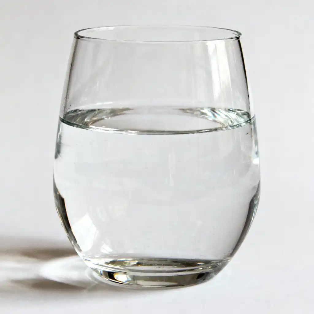 पेट की चर्बी कम करने के तरीके पानी